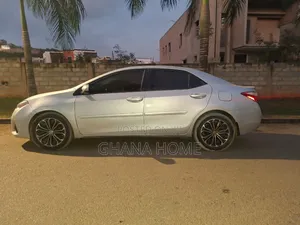 Toyota Corolla 2016 Silver