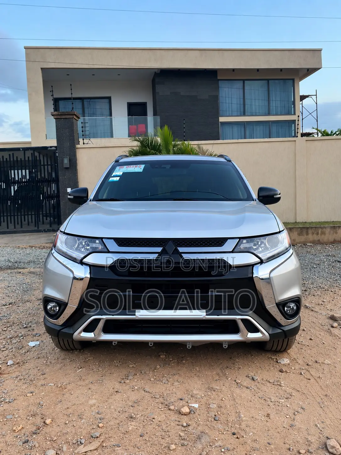 Mitsubishi Outlander LE FWD 2020 Silver