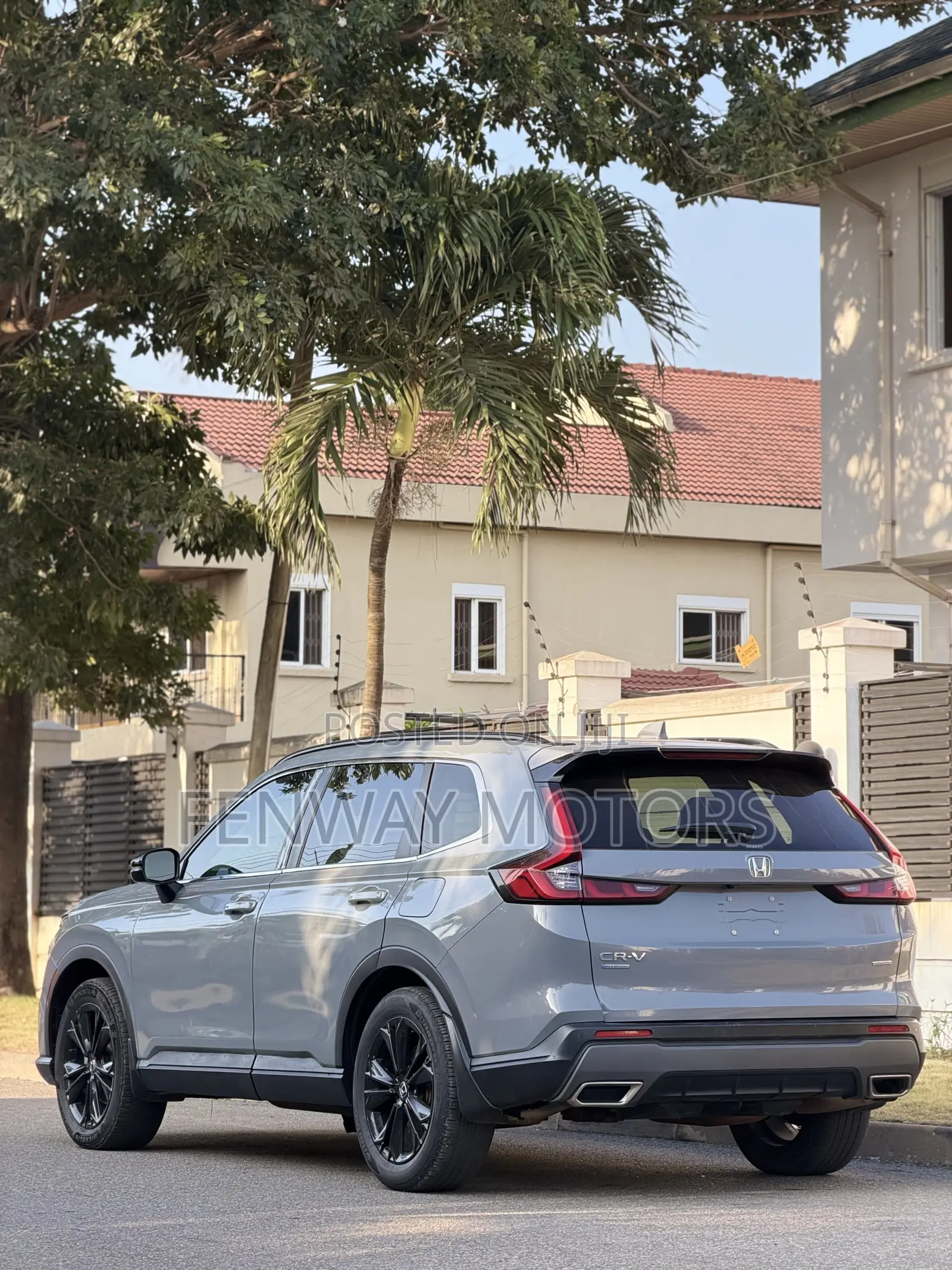 Honda CR-V Hybrid 2024 Gray