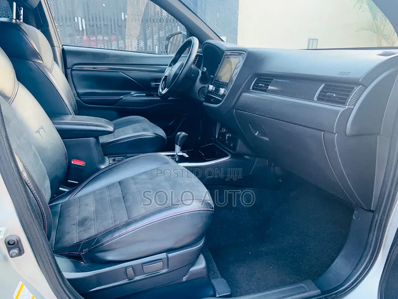 Mitsubishi Outlander LE FWD 2020 Silver