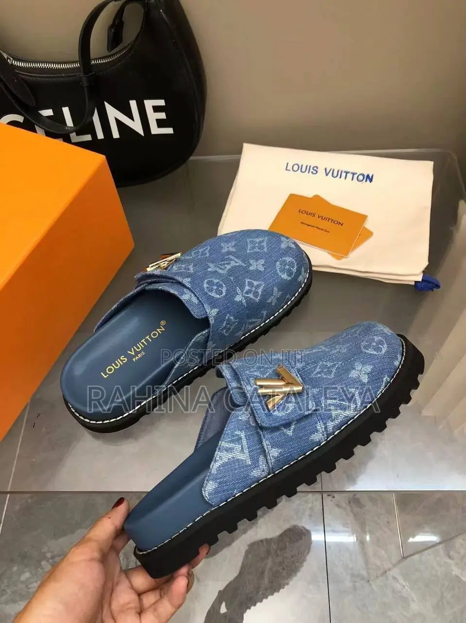 Ladies Luis Vuitton Slides