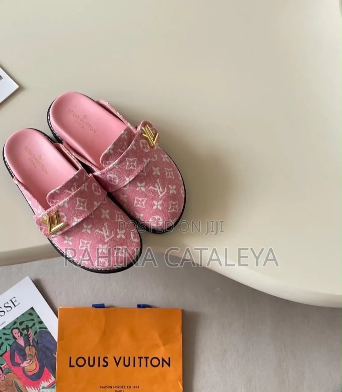 Ladies Luis Vuitton Slides