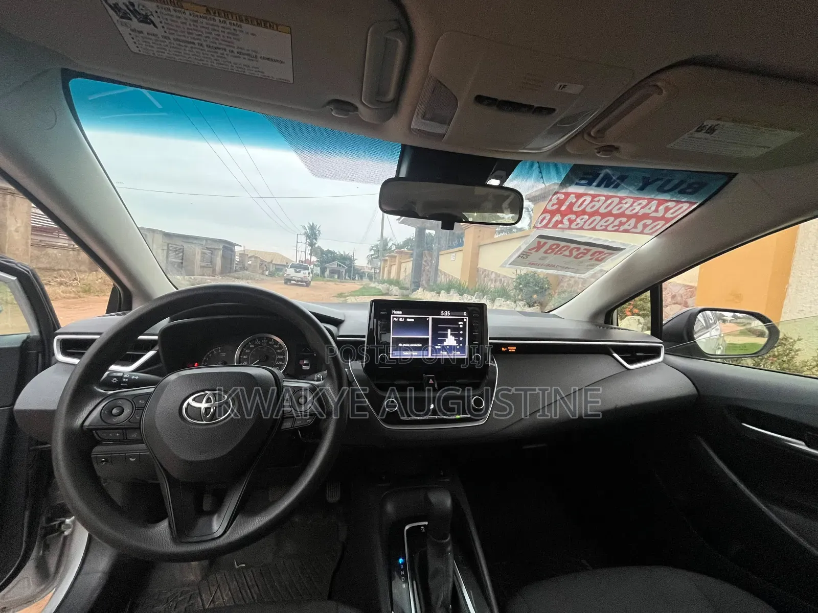 Toyota Corolla LE 2020 Silver