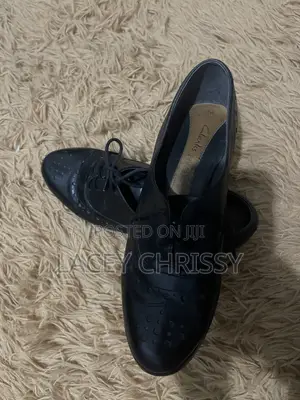 Black Leather Oxford Brogue Shoe