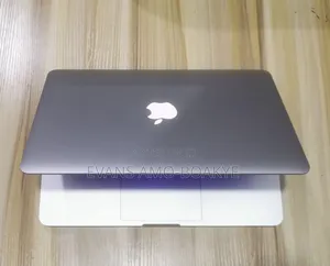 Laptop Apple MacBook Pro 2015 8GB Intel Core i5 SSD 256GB