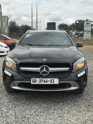 Mercedes-Benz GLA 250 2016 Black