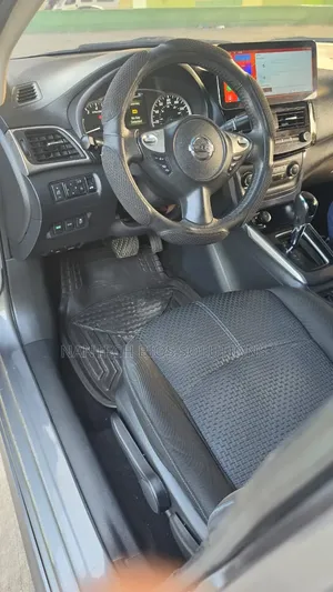 Nissan Sentra SR 2017 Gray