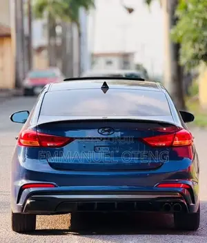 Hyundai Elantra 2017 Blue
