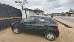 Toyota Vitz 2015 Black