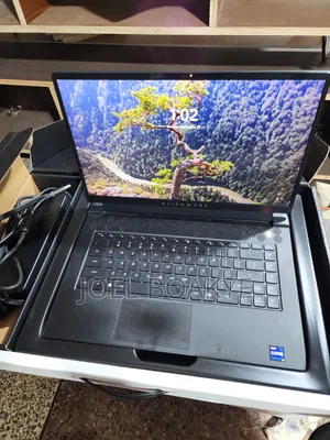 New Laptop Alienware M15 R7 32GB Intel Core i9 SSD 1T