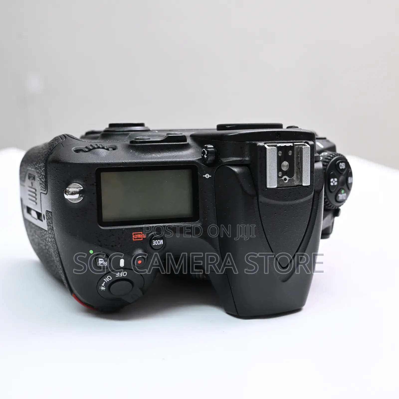 Nikon D810 // 8-Months Warranty