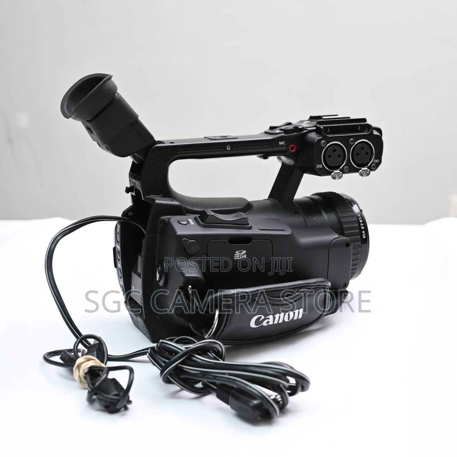 Canon XF100 Camcorder // 8 Months Warranty