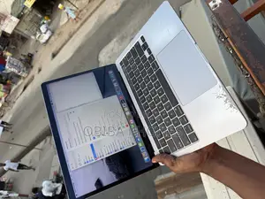 Laptop Apple MacBook Pro 2020 16GB Intel Core i5 SSD 512GB