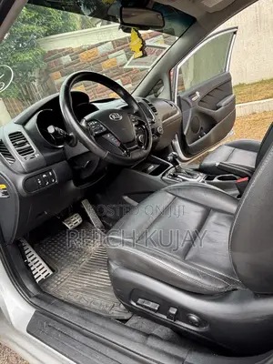 Kia Forte S Sedan 2017 Silver