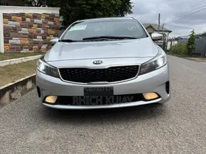 Kia Forte S Sedan 2017 Silver