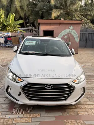 Hyundai Elantra Limited 2018 White