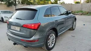 Audi Q5 2.0T Premium AWD quattro 2013
