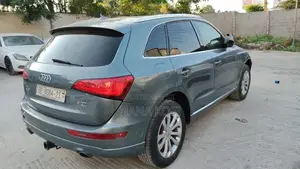 Audi Q5 2.0T Premium AWD quattro 2013