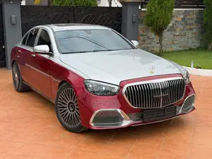 Mercedes-Benz E300 2017 Burgundy