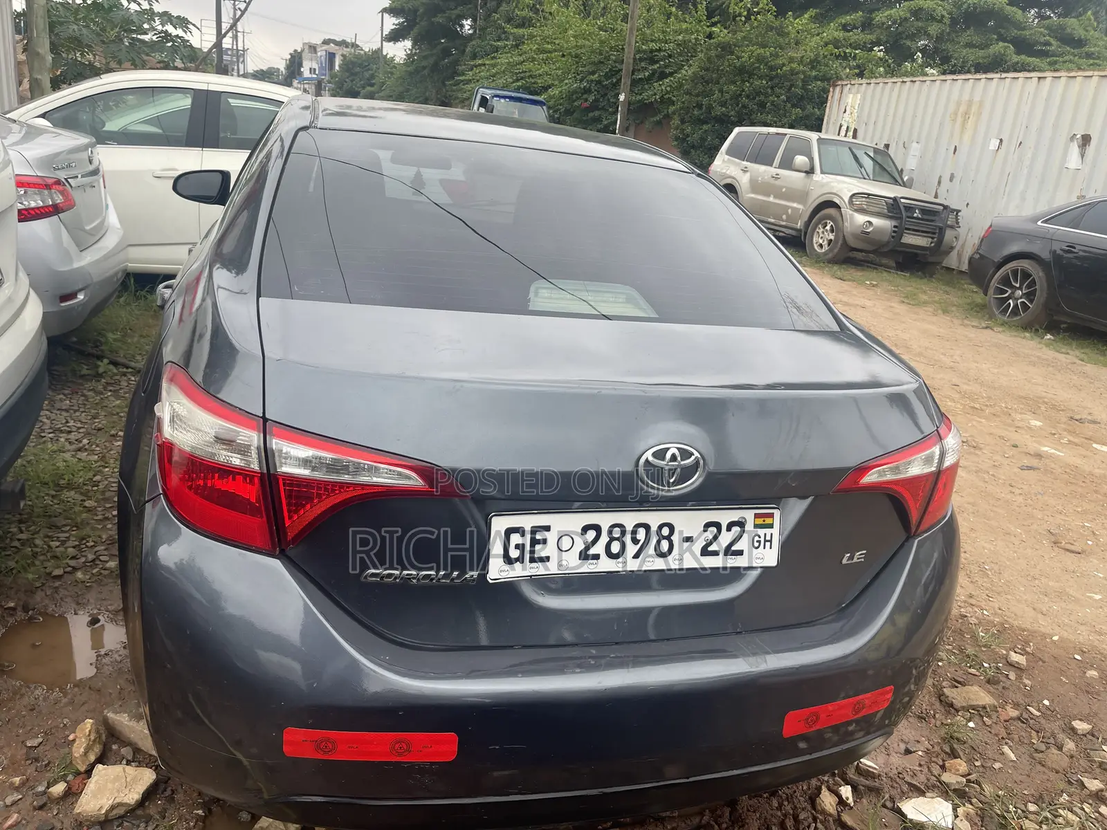 Toyota Corolla L 4dr Sedan (1.8L 4cyl 4A) 2014 Gray