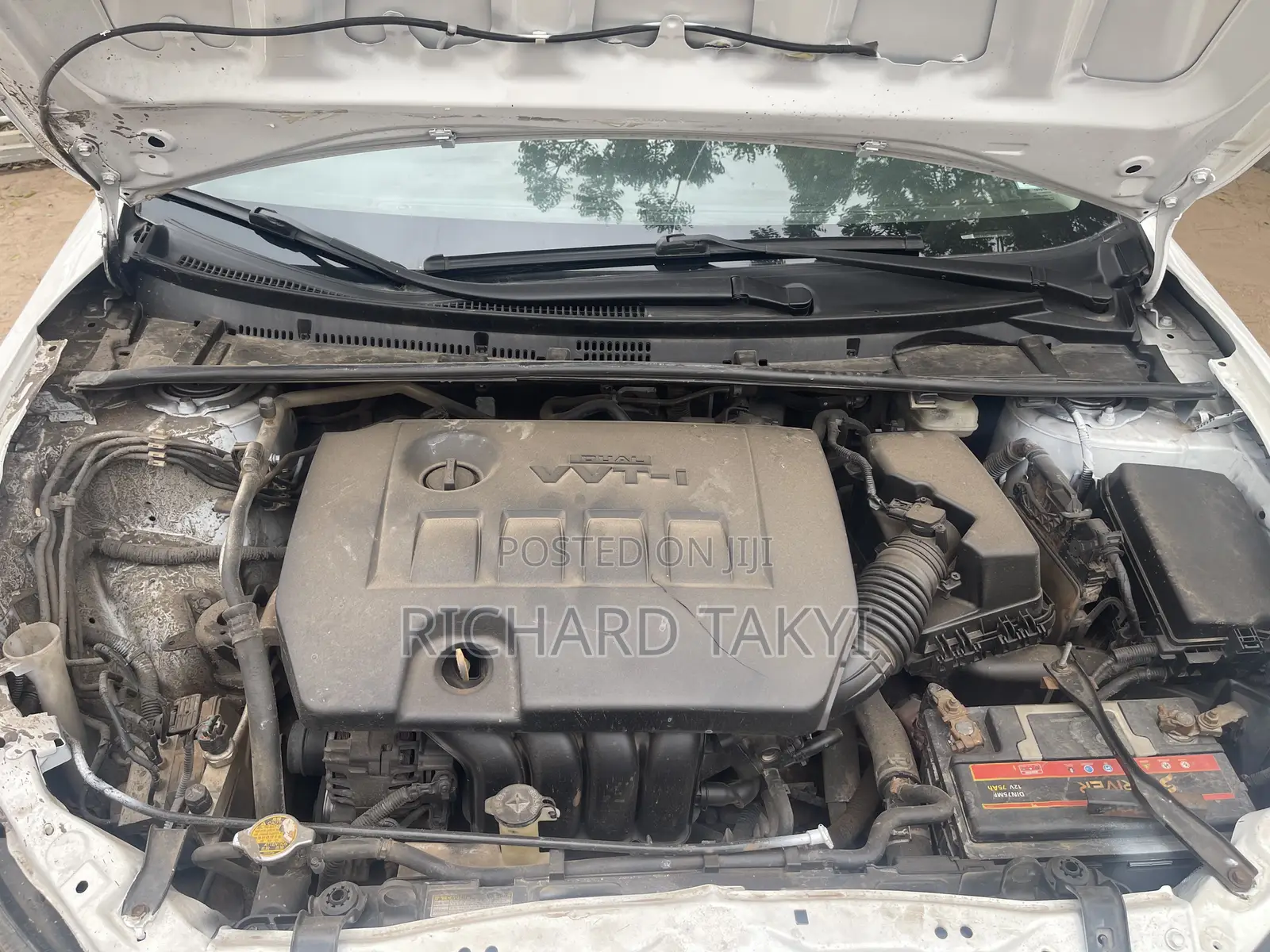 Toyota Corolla L 4dr Sedan (1.8L 4cyl 4A) 2014 Gray
