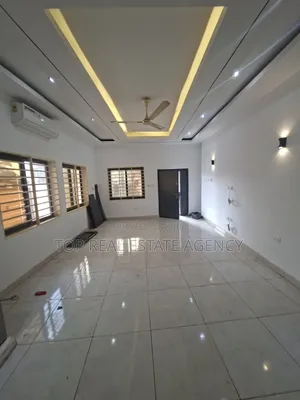 3bdrm Apartment in Pantang Hospital, Barrier for rent