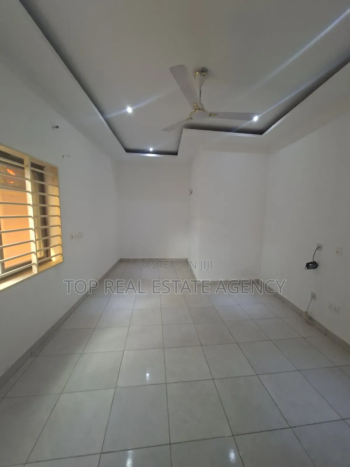 3bdrm Apartment in Pantang Hospital, Barrier for rent