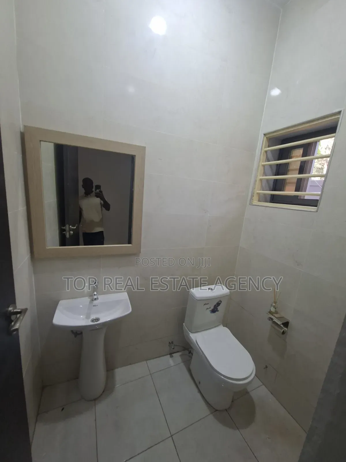 3bdrm Apartment in Pantang Hospital, Barrier for rent