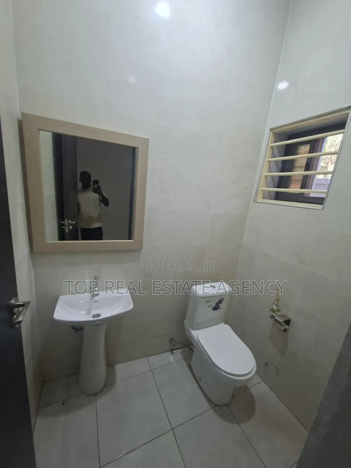 3bdrm Apartment in Pantang Hospital, Barrier for rent