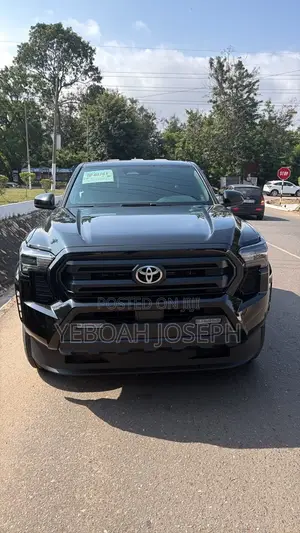 Toyota Tacoma SR Double Cab 4WD 5.0 ft. SB (Automatic) 2025 Black