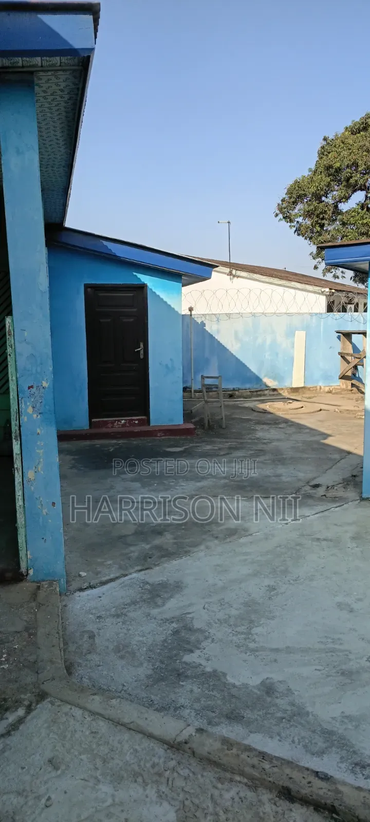 5bdrm House in Awudome Estate, Accra Metropolitan for sale