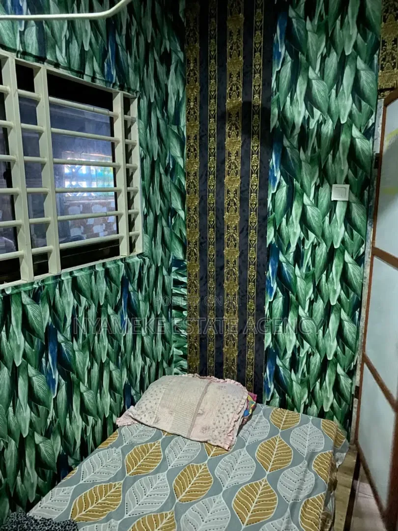 2bdrm Apartment in Pamblos, Last Stop for rent