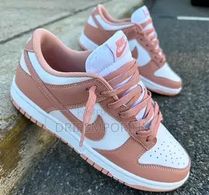 Nike Dunk Low