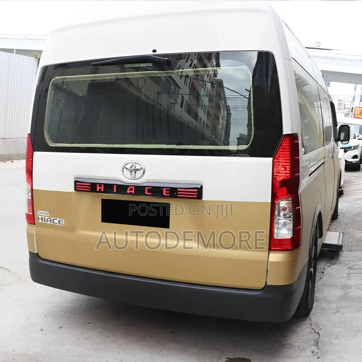 Toyota Hiace Truck Tailgate Molding Led Type