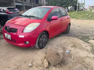 Toyota Yaris 2010 Red