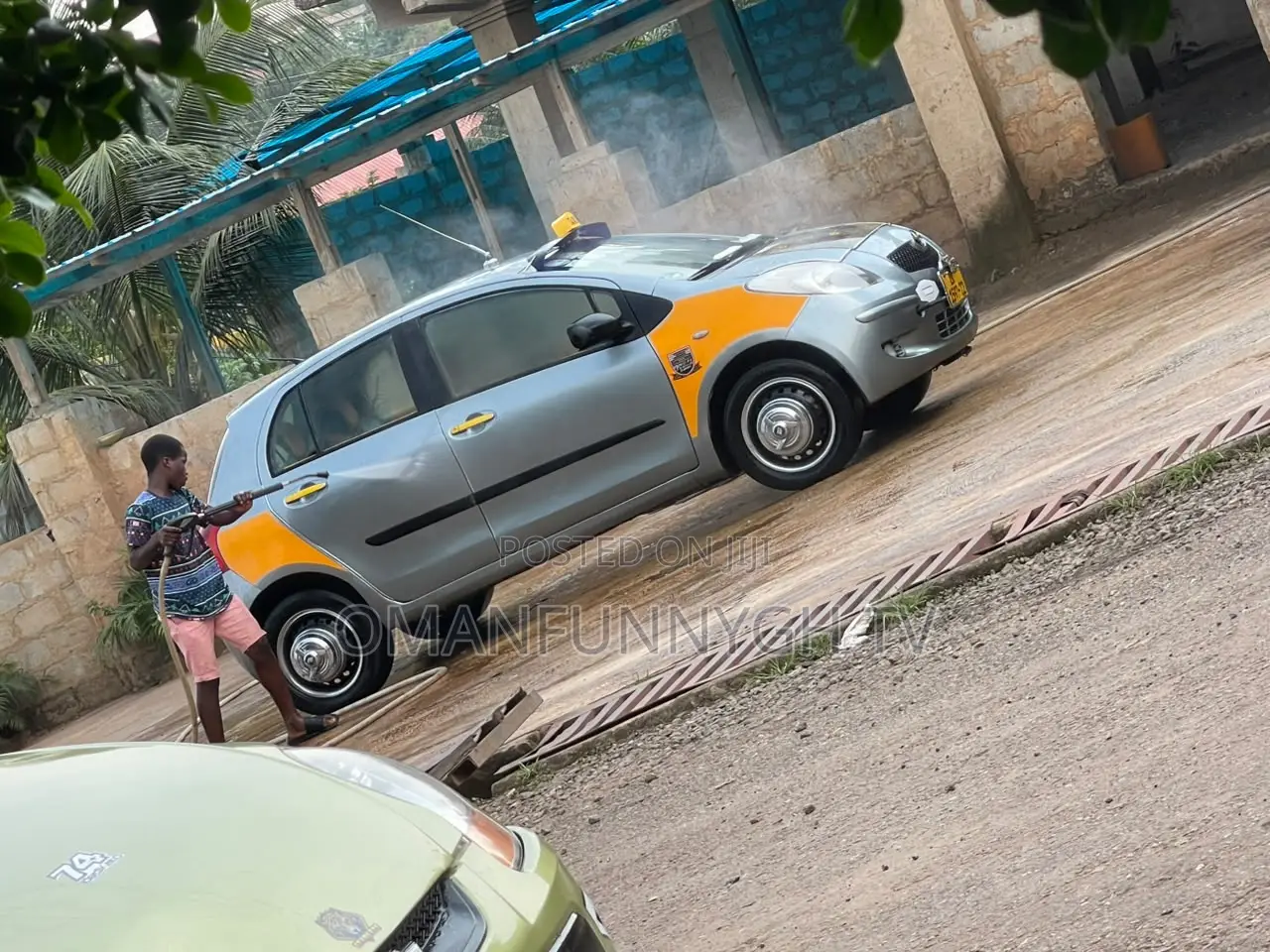 Toyota Yaris 2010 Silver