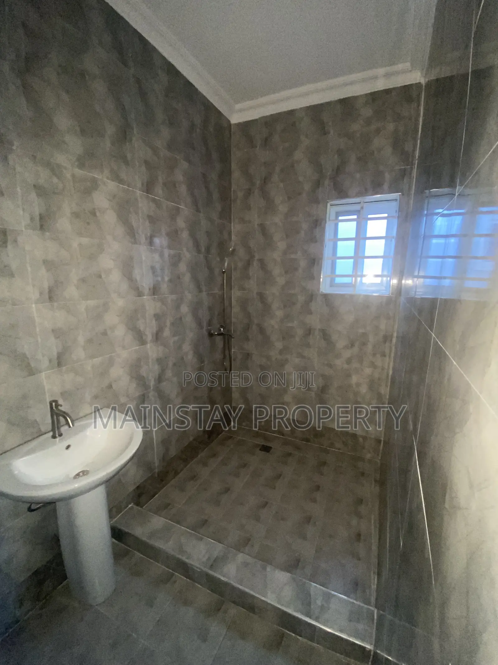 4bdrm House in Mainstay Estates, Teshie for sale