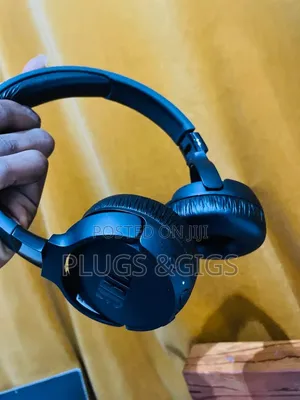 JBL Tune 670nc Noise Cancelling