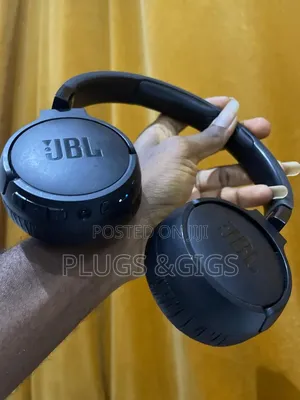 JBL Tune 670nc Noise Cancelling