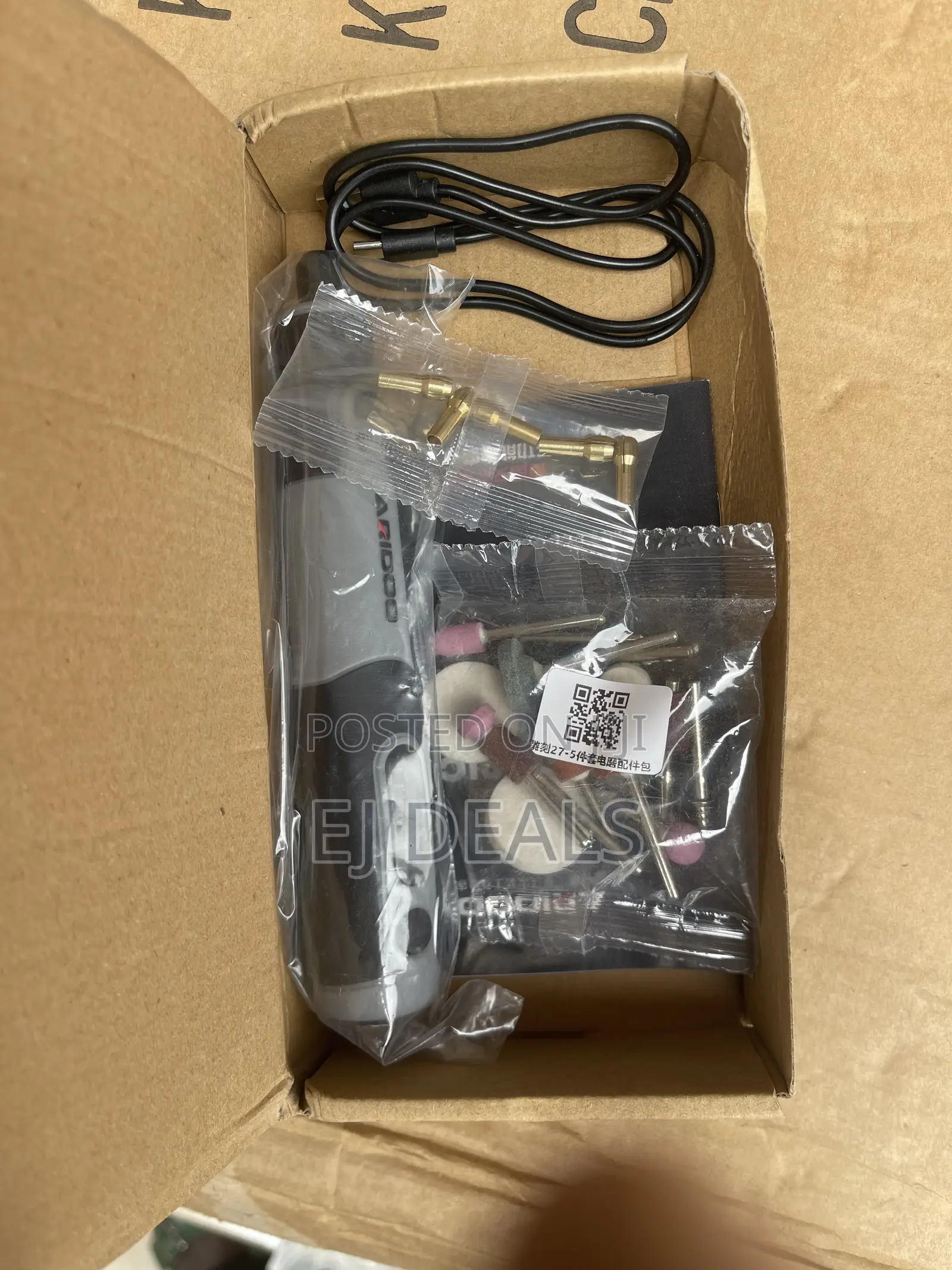 Engraving Tool With Accessories Cordless