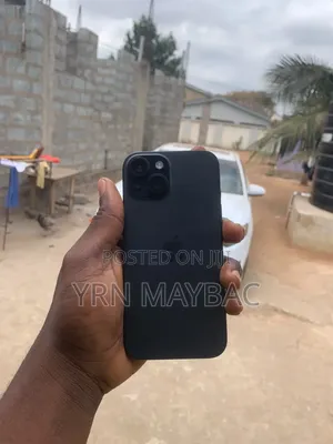 New Apple iPhone 15 128 GB Black