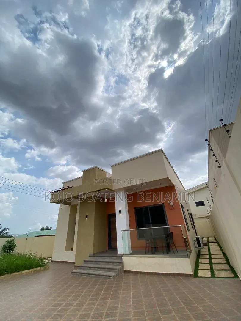 Furnished 3bdrm House in CFC Estates for sale