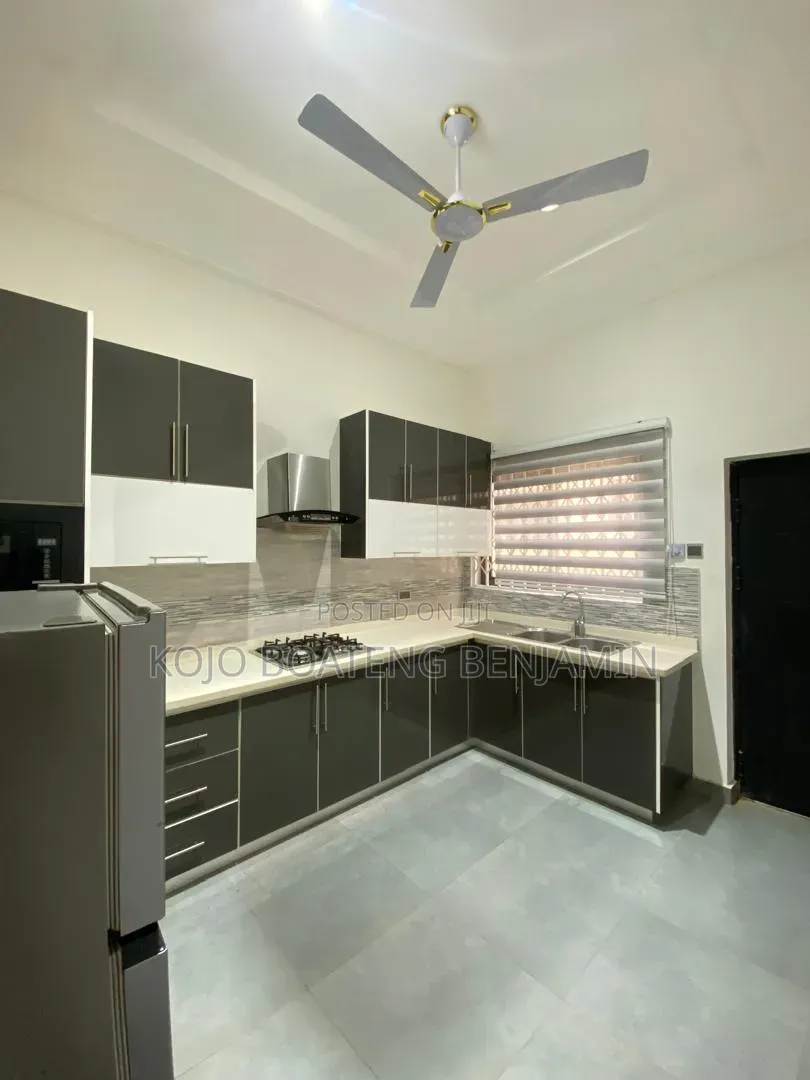 Furnished 3bdrm House in CFC Estates for sale