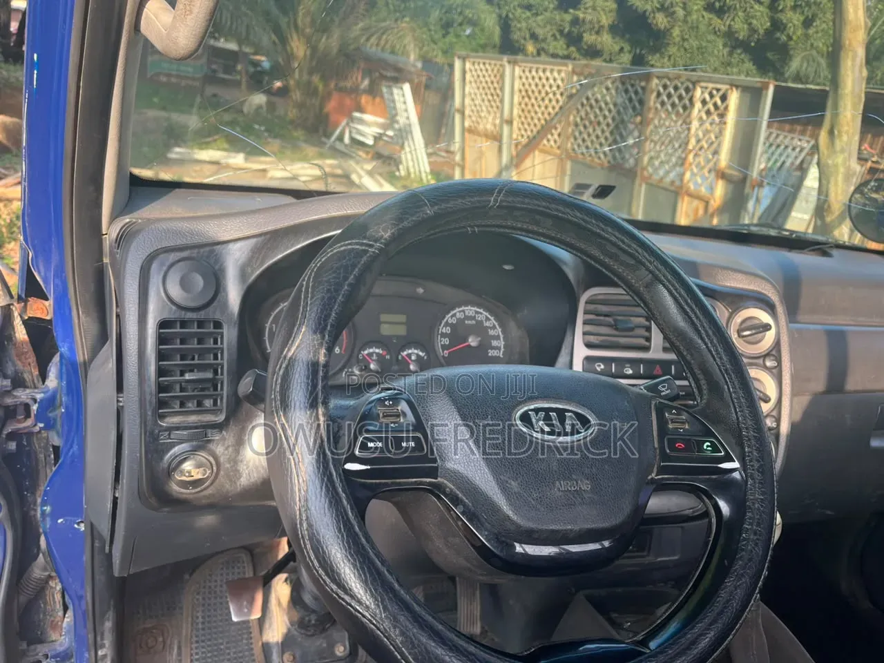 Kia Bongo 2014 Blue