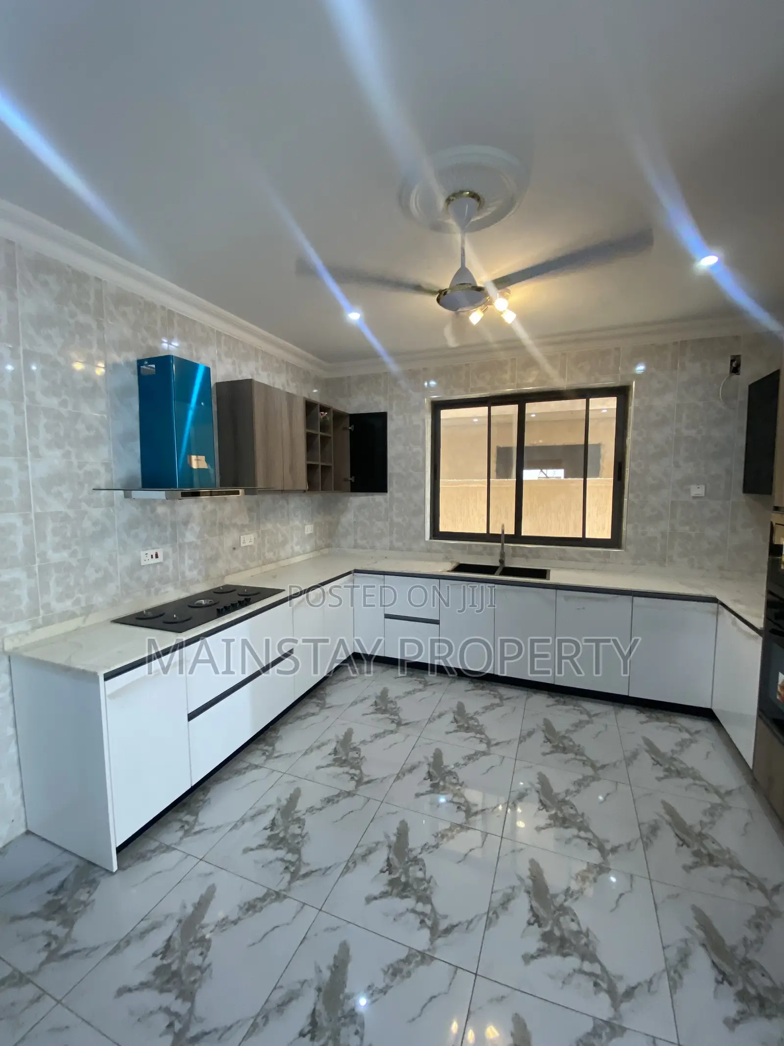 4bdrm House in Mainstay Estates, Tema Metropolitan for sale