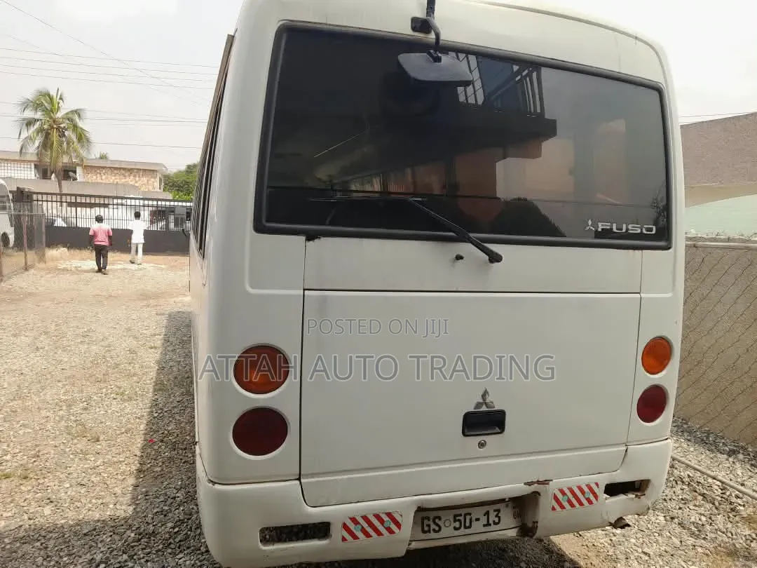 Mitsubishi Fuso Aero Bus 2013 White