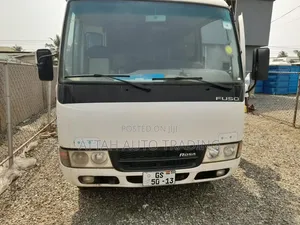 Mitsubishi Fuso Aero Bus 2013 White