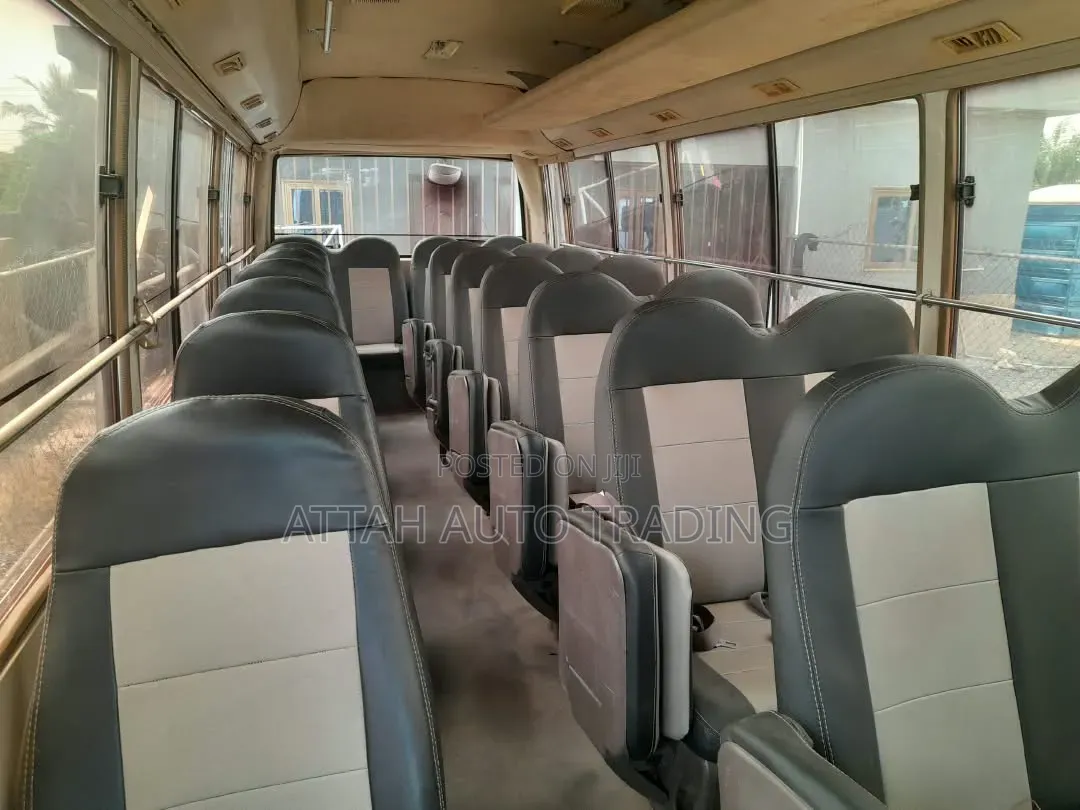 Mitsubishi Fuso Aero Bus 2013 White
