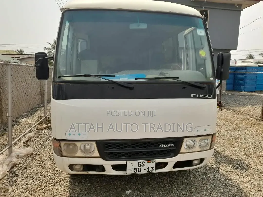 Mitsubishi Fuso Aero Bus 2013 White