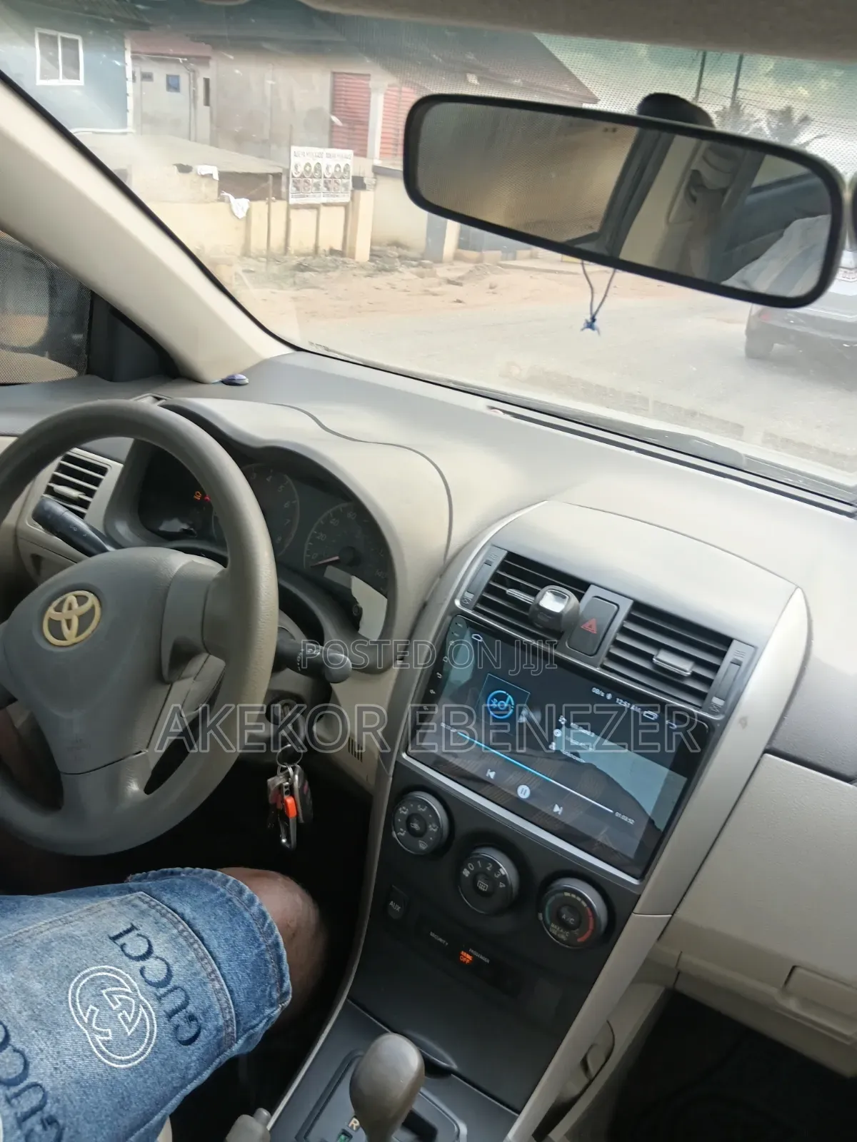 Toyota Corolla 2010 Gray